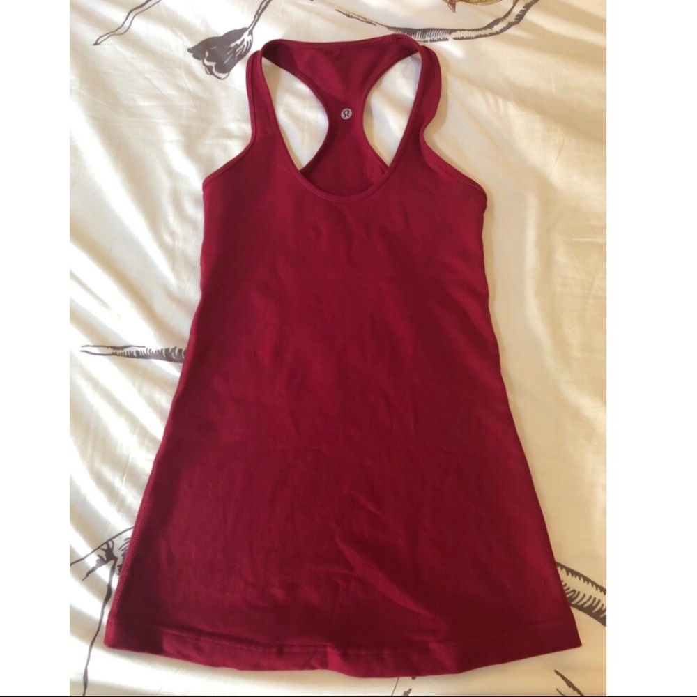 Lululemon Cool Racerback 4 in Cranberry Red EUC